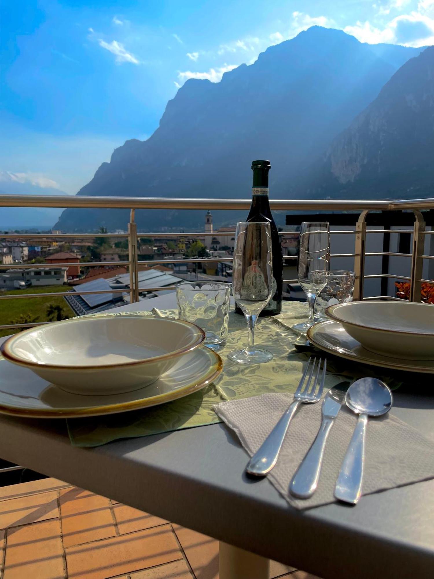 View & Chill Apartment Riva del Garda Exterior photo